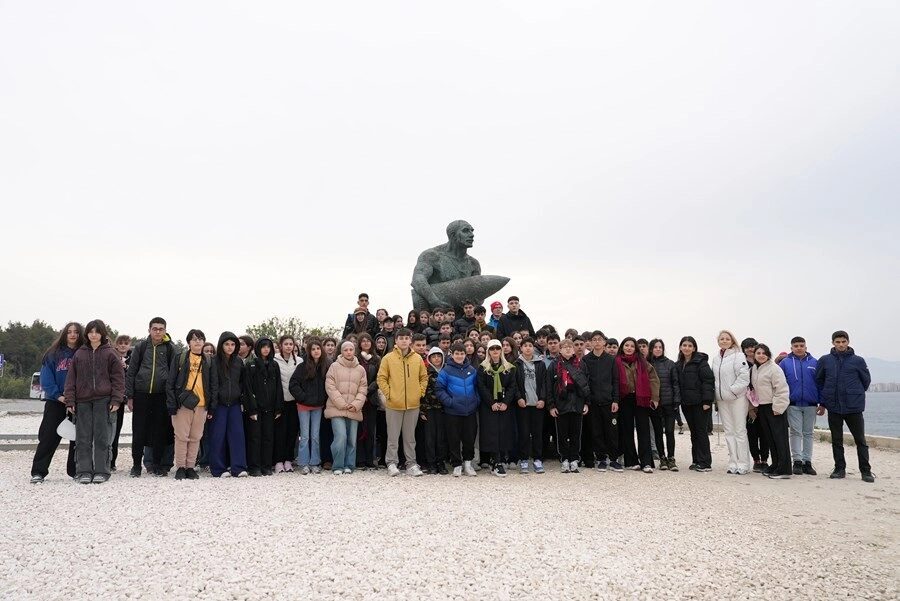 İstanbul Maltepe Belediye Başkanı Esin Köymen, öğrencilerden gelen talepler üzerine