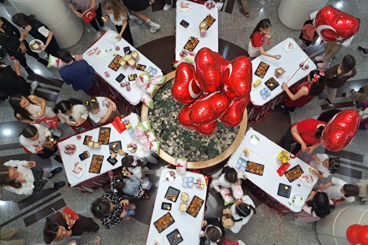 Bornova Çocuk Meclisi, 23 Nisan Ulusal Egemenlik ve Çocuk Bayramı