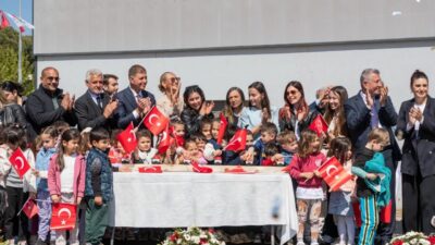 İzmir Büyükşehir Belediye Başkanı Dr. Cemil Tugay, Güzelbahçe Belediyesi tarafından