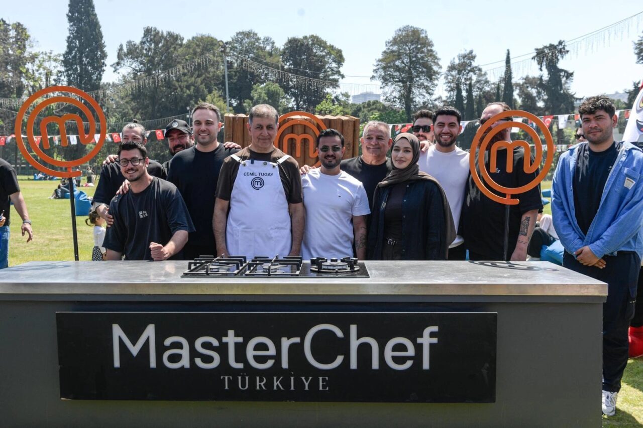 İzmir Büyükşehir Belediye Başkanı Dr. Cemil Tugay, Kültürpark’ta düzenlenen MasterChef