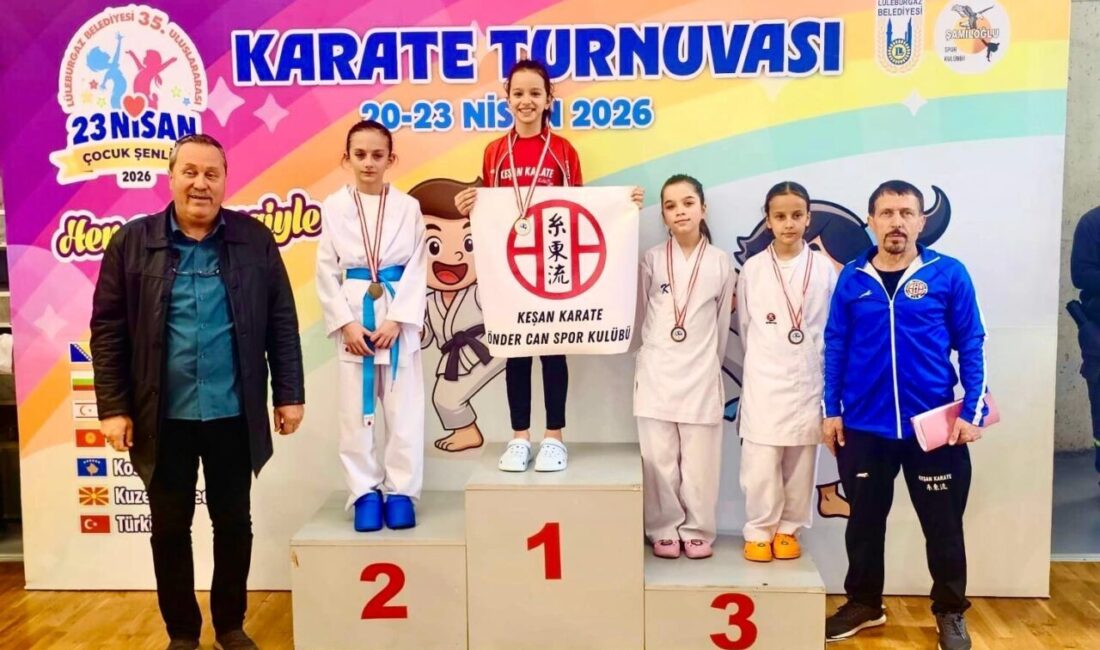Lüleburgaz’da düzenlenen karate şampiyonasına katılan Keşanlı sporcular, ilçeye adeta madalya