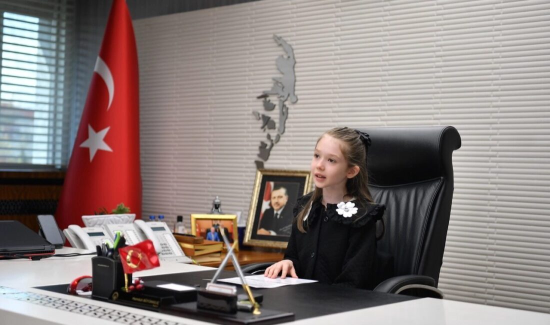 Kayseri Büyükşehir Belediye Başkanı Dr. Memduh Büyükkılıç’ın başkanlık koltuğuna, 23