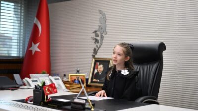 Kayseri Büyükşehir Belediye Başkanı Dr. Memduh Büyükkılıç’ın başkanlık koltuğuna, 23