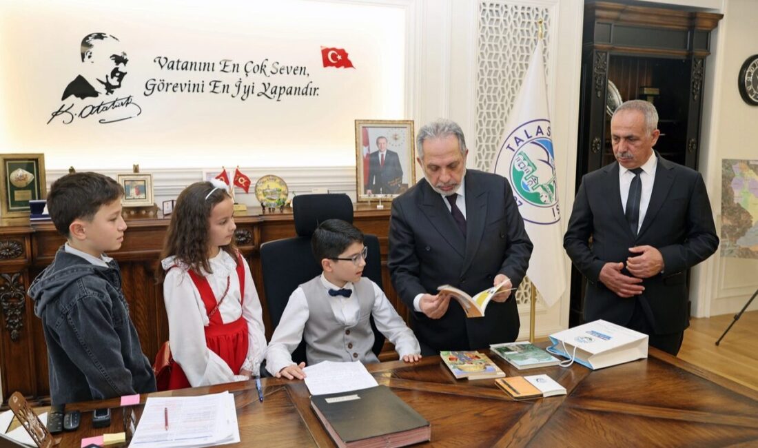 Kayseri Talas Belediye Başkanı Mustafa Yalçın, 23 Nisan Ulusal Egemenlik