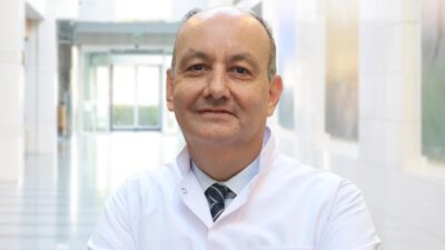 Kepçe kulakta ameliyatsız tedavi yenidoğan döneminde mümkün KBB Uzmanı Prof. Dr. Mehmet Emre Üstündağ, kepçe kulağın yenidoğan