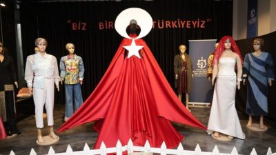 Kocaeli Büyükşehir Belediyesi KO-MEK’in yıl sonu ilçe sergilerinin dördüncüsü Darıca’da
