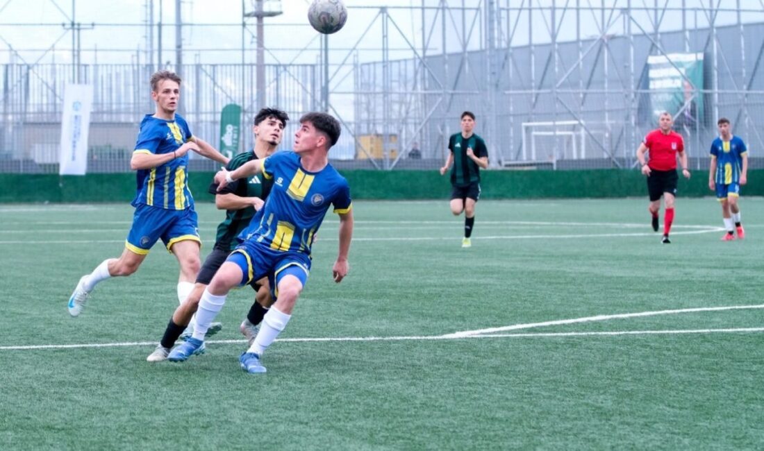 Kocaelispor U-19 Altyapı Karma Takımı ile İskeçe Türk Birliği Spor