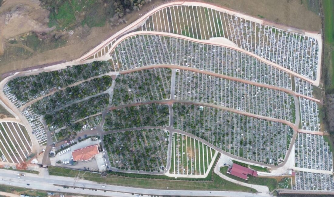 Kocaeli Büyükşehir Belediyesi’nin cenaze hizmetleri, sosyal belediyecilik örneği olarak öne