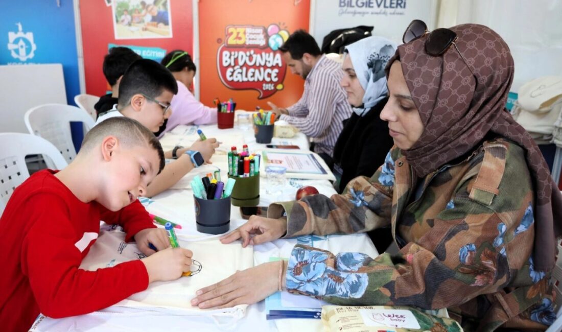 Kocaeli Büyükşehir Belediyesi’nin çocukları buluşturduğu 23 Nisan Şenlikleri tüm hızıyla