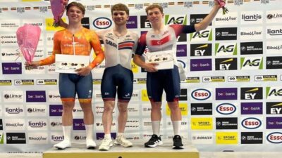 Konya Büyükşehir Belediyesporlu Pist Bisikleti Milli Takımı sporcuları, farklı kıtalarda