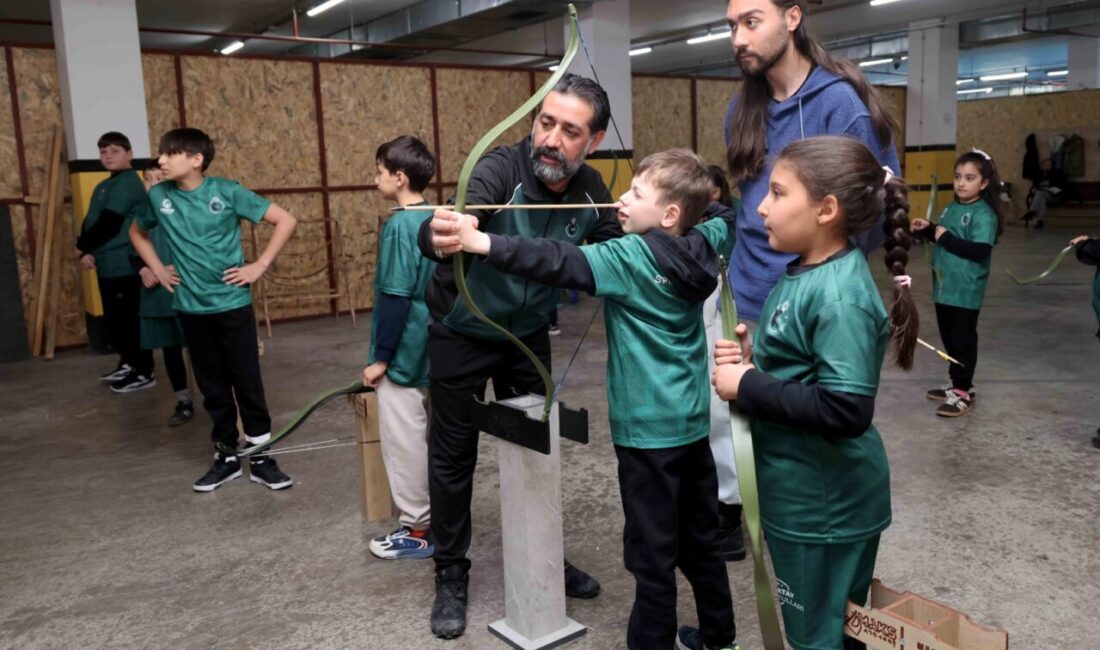 Konya Karatay Belediyesi’nin Kış Spor Okulları yoğun ilgi görmeye devam