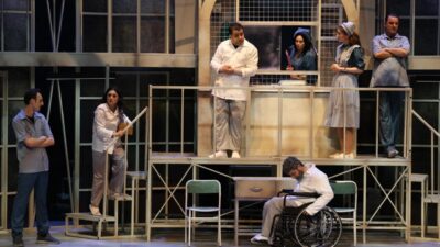 Konya Büyükşehir Belediyesi Şehir Tiyatrosu, Dale Wasserman tarafından oyunlaştırılan ve