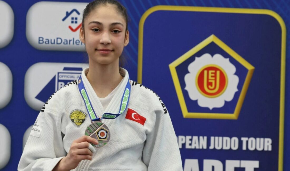 Konya Büyükşehir Belediyespor Judo Takımı sporcularından Havva Sena Tokmak, Almanya’nın