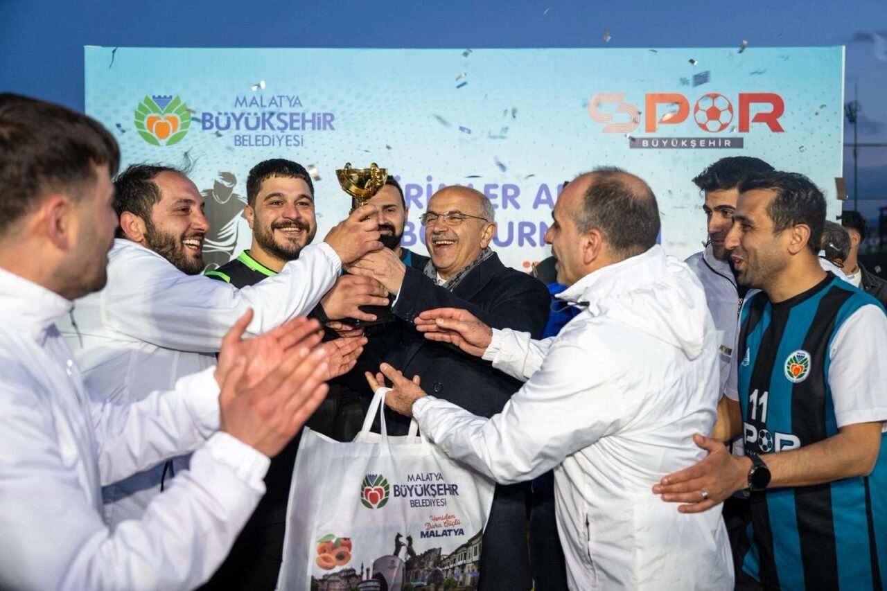 Malatya Büyükşehir Belediye Başkanı Sami Er, Birimler Arası Futbol Turnuvası