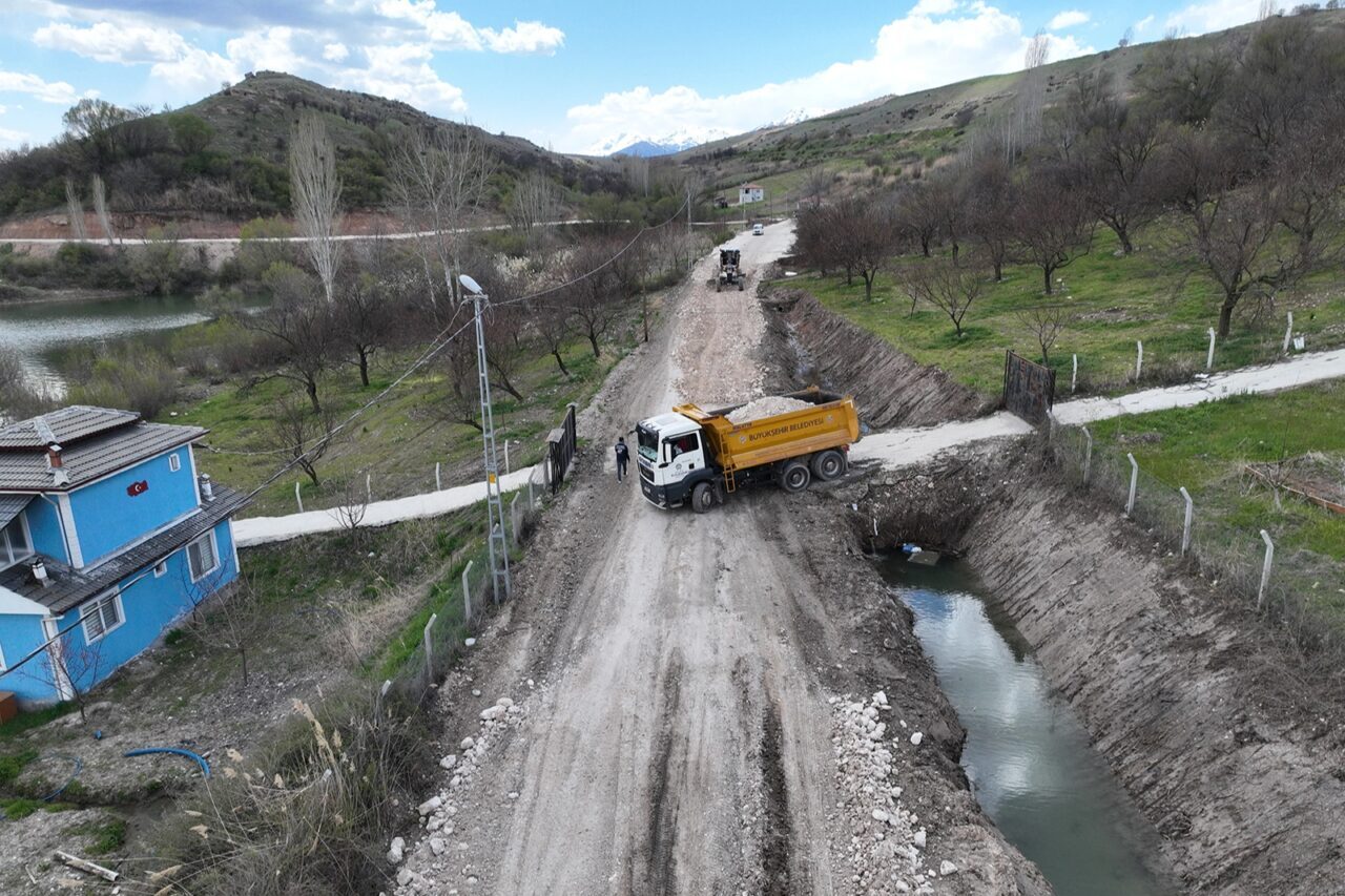 Malatya Büyükşehir Belediyesi, şehir merkezinde olduğu gibi kırsal bölgelere de