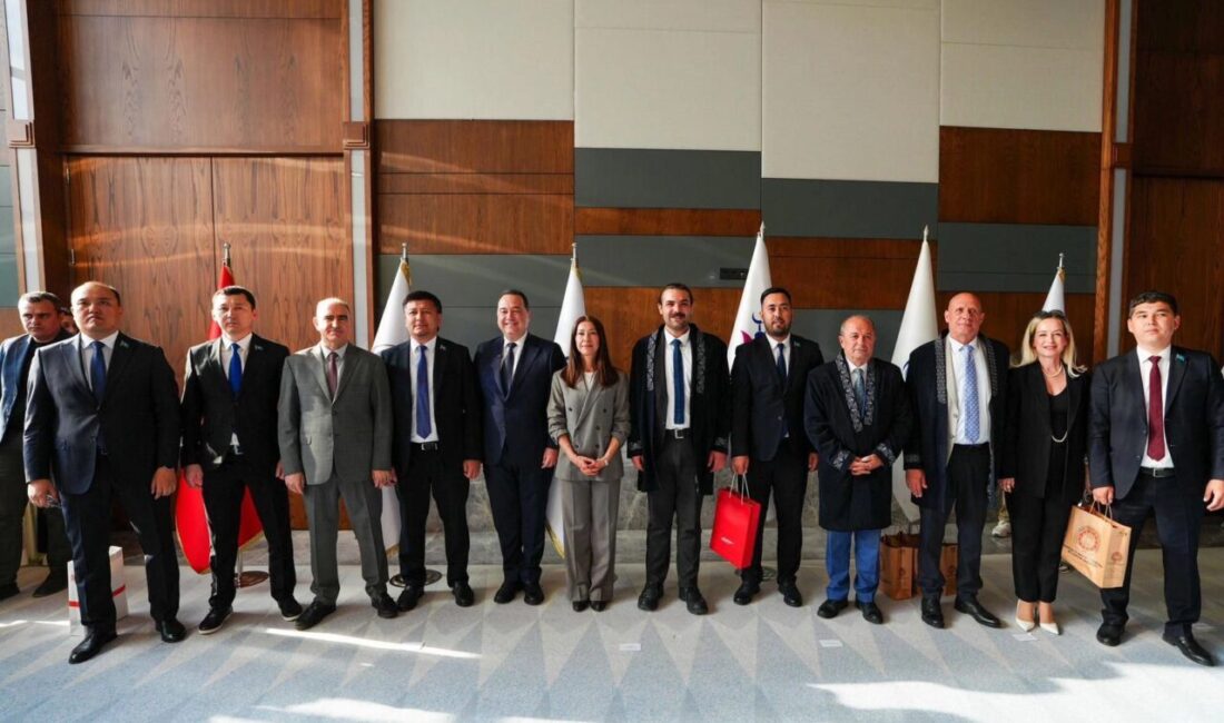 486’ncı Uluslararası Manisa Mesir Macunu Festivali kapsamında Manisa’ya gelen konuk