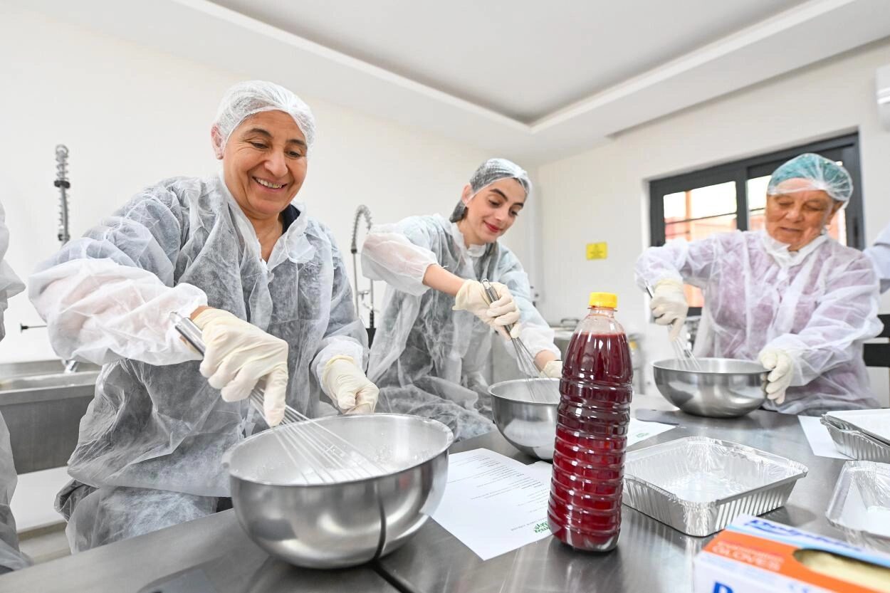 Mersin Büyükşehir Belediyesi ‘Hamzabeyli Köyümüz Atölye Yerleşkesi’nde, coğrafi işaret tescilli Mersin