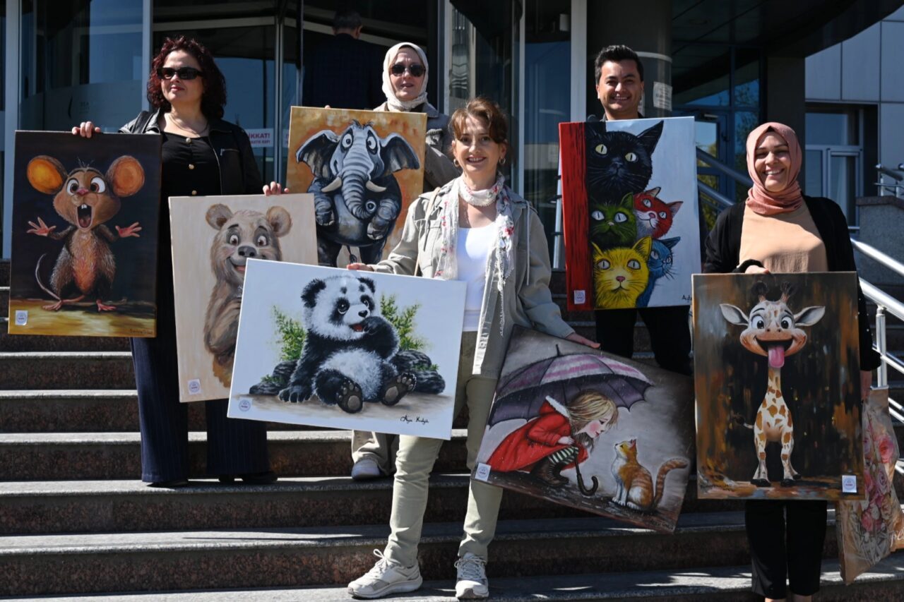 Manisa Büyükşehir Belediyesi Sanat ve Meslek Eğitimi Kursları (MASMEK) kursiyerleri,