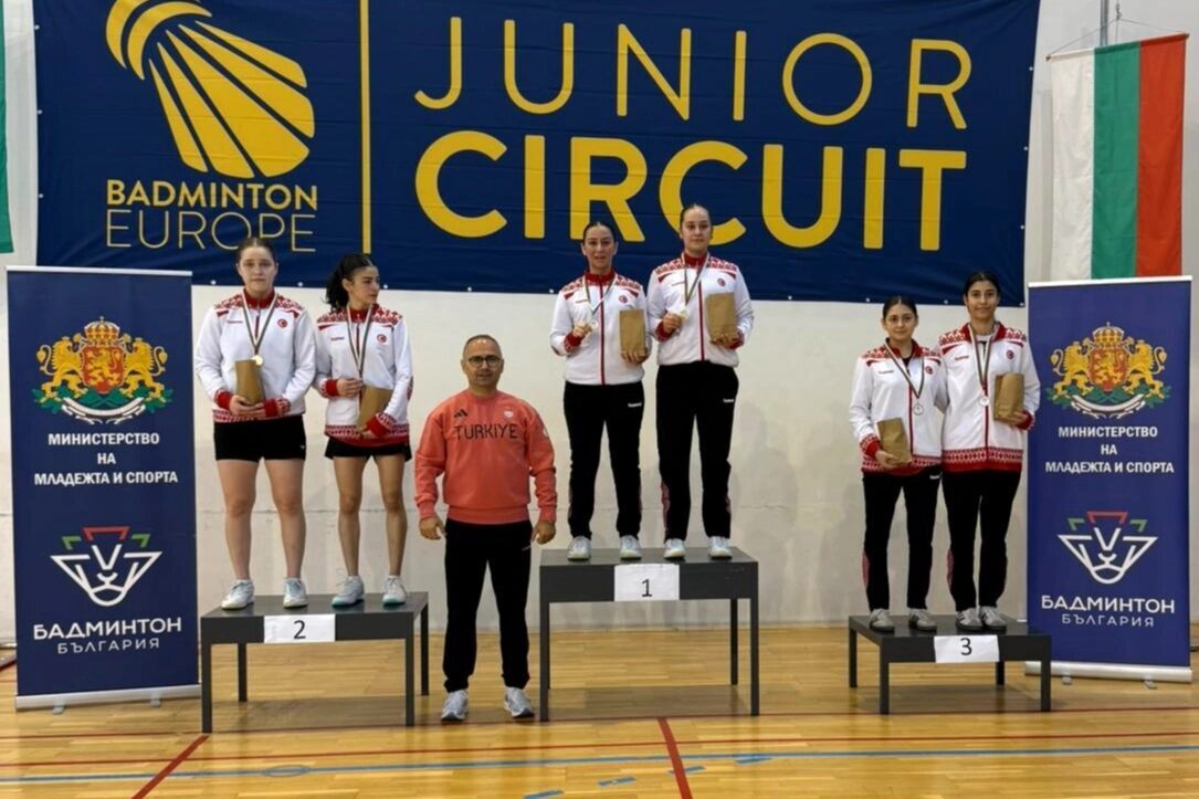 Bursa’yı ve Türkiye’yi uluslararası arenada temsil eden Osmangazi Belediyespor Badminton