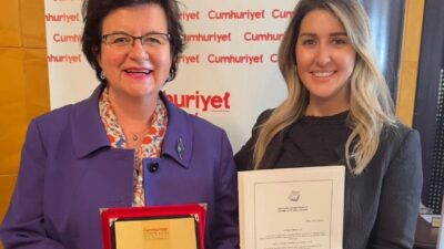 Pfizer Türkiye’ye ‘Bilimsel Eğitime Katkı Ödülü’ Cumhuriyet Gazetesi'nin köklü habercilik mirası ve toplumsal sorumluluk anlayışıyla hazırlanan