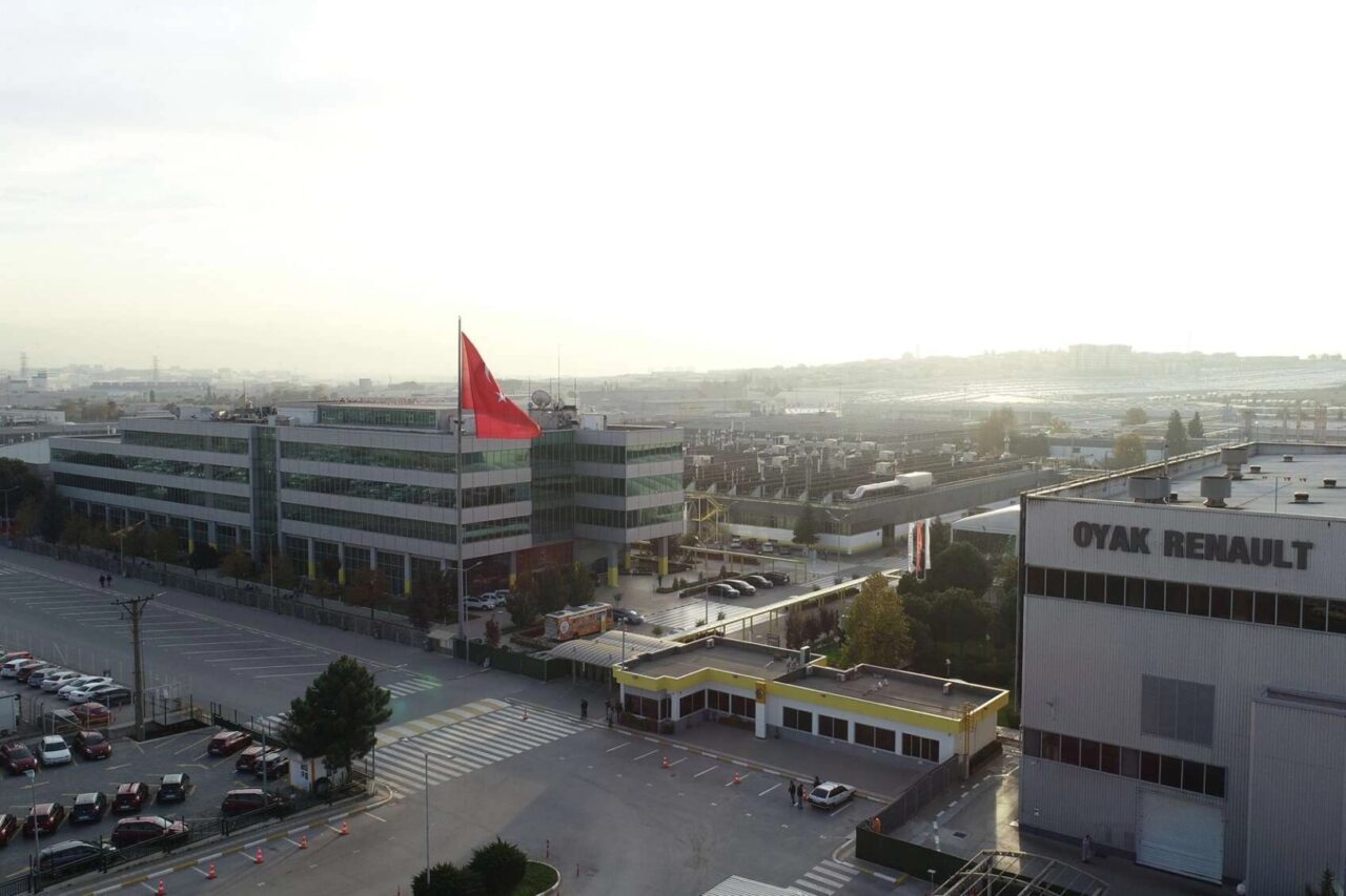 Renault Group, 2026’nın ilk çeyreğini dengeli büyüme ve güçlü bir