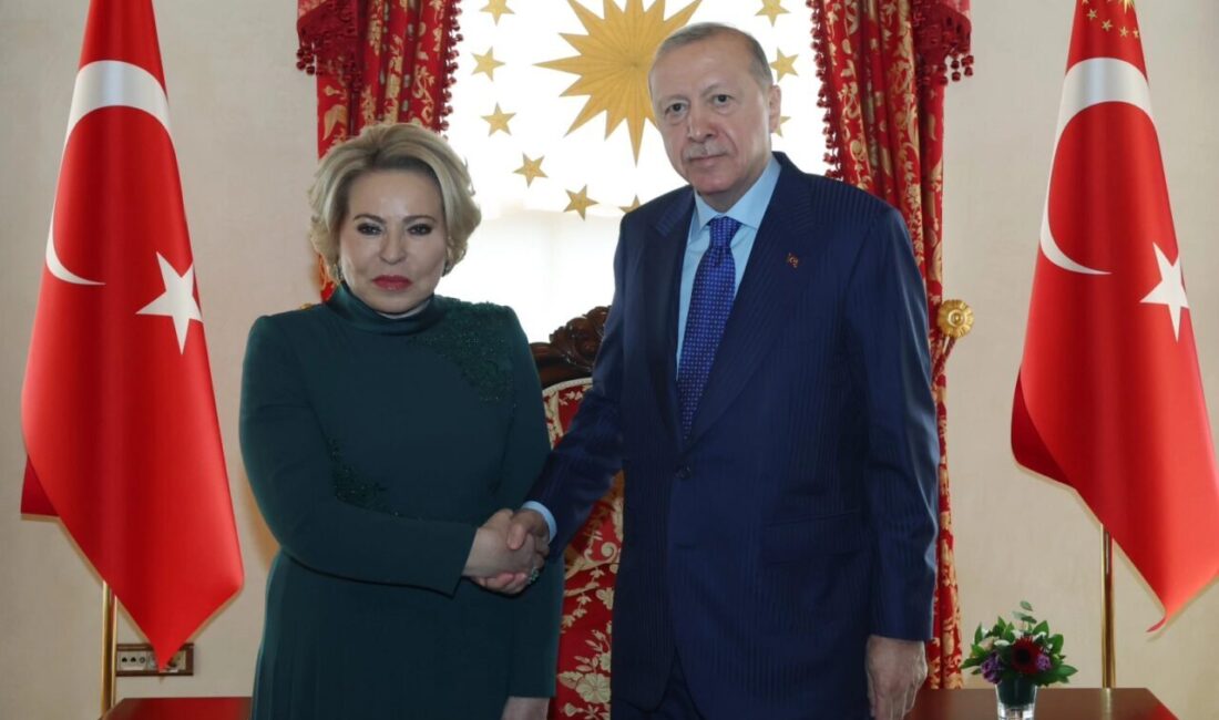 Cumhurbaşkanı Erdoğan, Rusya Federasyon Konseyi Başkanı Valentina Matviyenko'yu Dolmabahçe Ofisi'nde