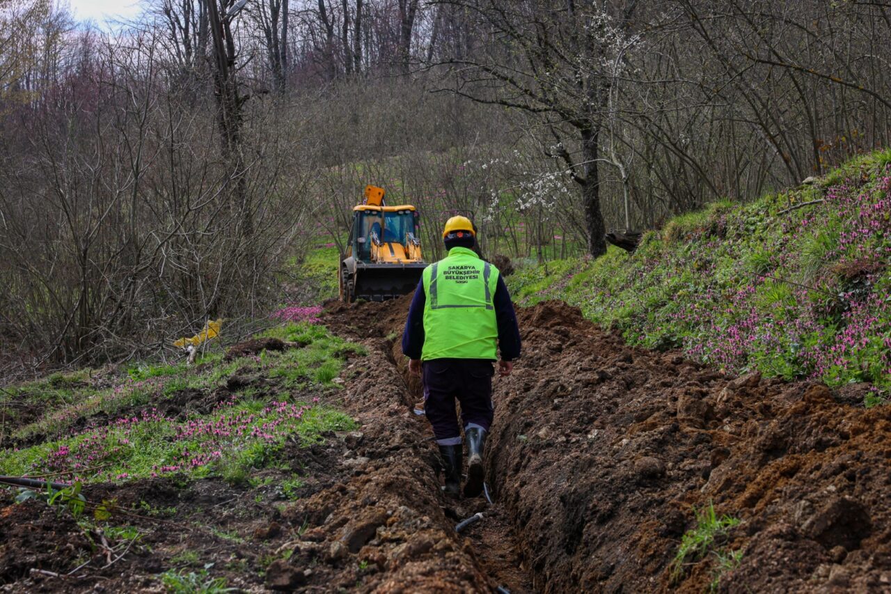 Sakarya Büyükşehir Belediye Başkanı Yusuf Alemdar, Sapanca Gölü’nü koruyacak kolektör
