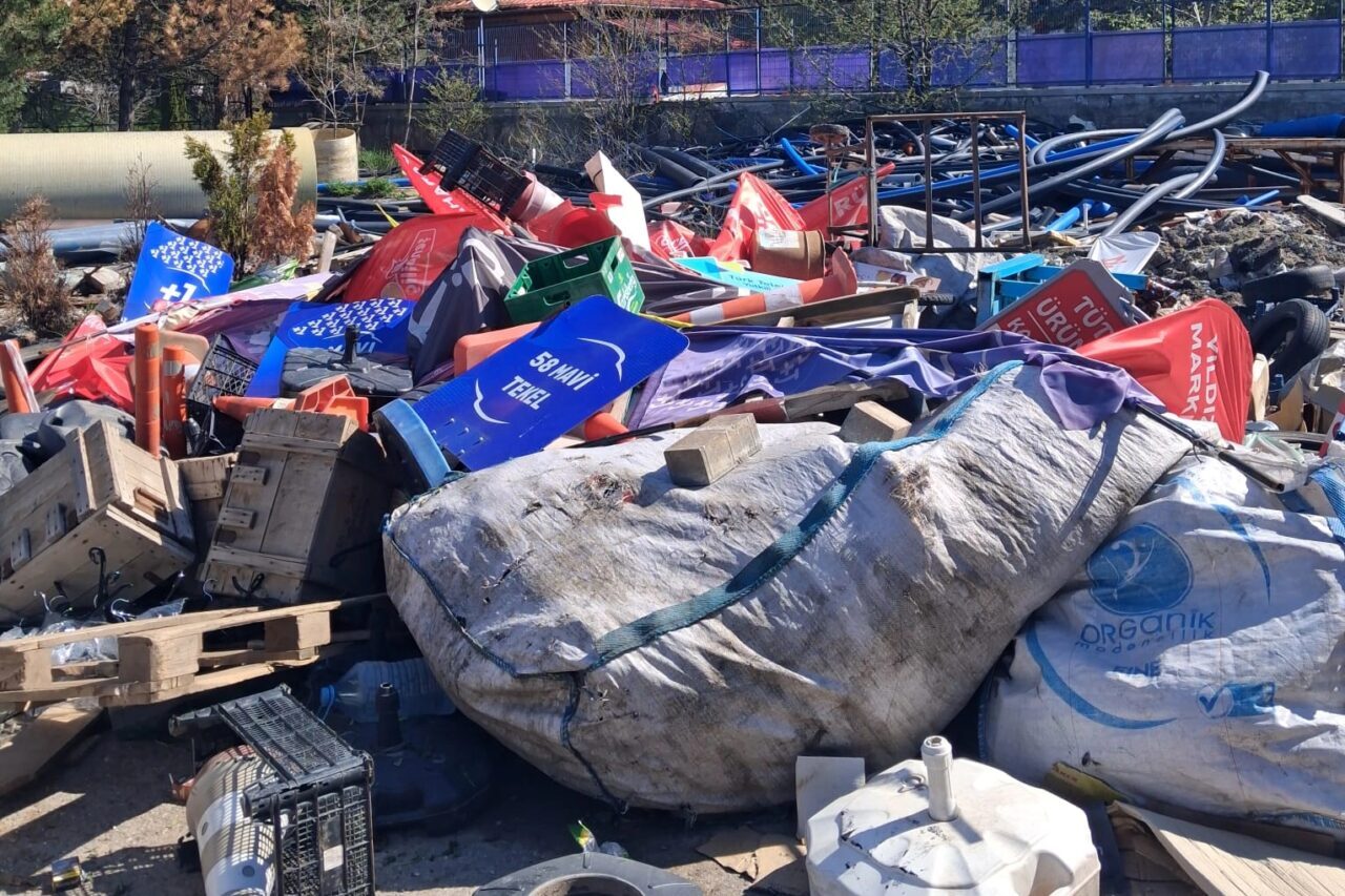 Sivas Belediyesi Zabıta Müdürlüğü, şehir genelinde yaya güvenliğini tehlikeye atan