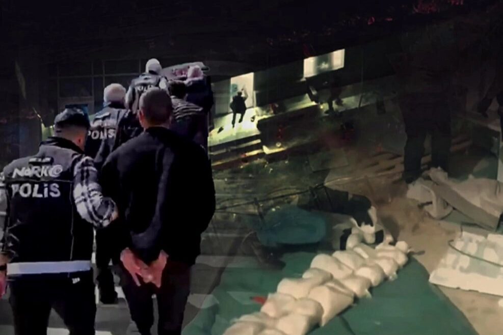 İçişleri Bakanlığı’nın koordinasyonunda son bir haftada düzenlenen operasyonlarda 1.018 şüpheli