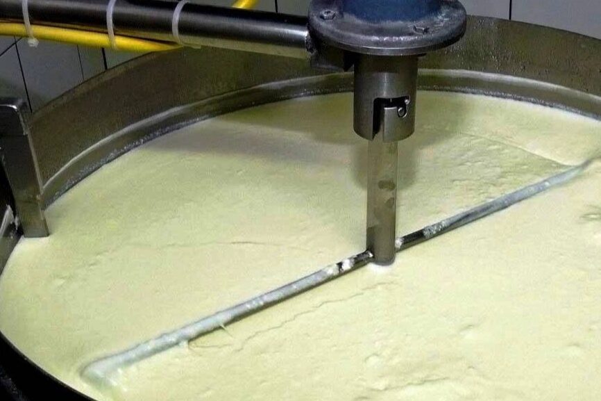 TÜİK verilerine göre Şubat ayında ticari süt işletmelerince toplanan inek