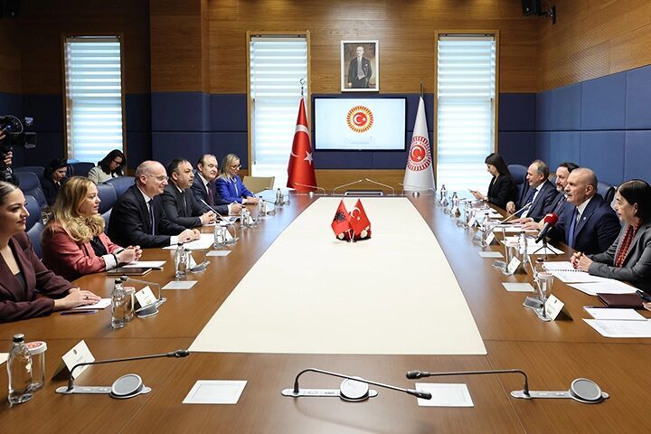 AB Uyum Komisyonu Başkanı Burhan Kayatürk ile Arnavutluk heyeti Ankara’da