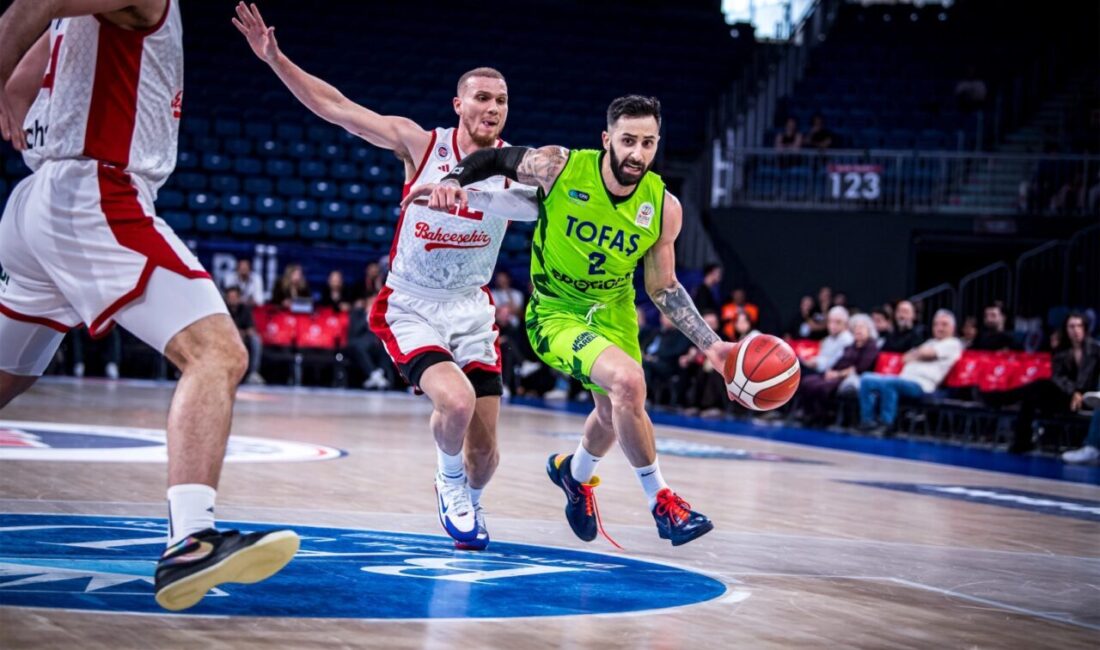 TOFAŞ Basketbol Takımı, ligin 28. hafta mücadelesinde deplasmanda Bahçeşehir Koleji’ne