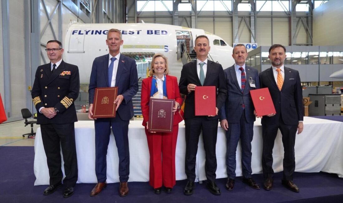 Savunma Sanayii Başkanlığı Başkanı Haluk Görgün, Hürjet’in İspanya’ya ihracat sözleşmesinin