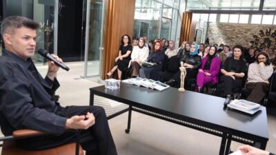 Kocaeli Büyükşehir Belediyesi bünyesinde hizmet veren Moda Akademisi, kariyer günleri