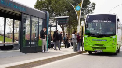 Kocaeli Büyükşehir Belediyesi, toplu taşımada bilgiye erişimi kolaylaştıran Yolcu Bilgilendirme