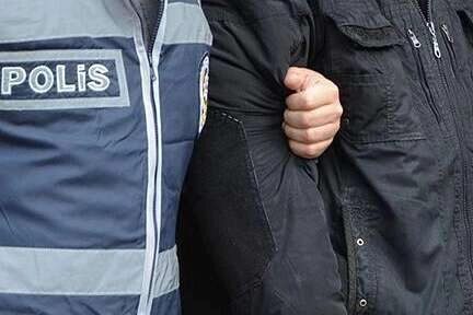 Kendilerini kamu görevlisi olarak tanıtarak vatandaşları dolandırdığı belirlenen şüphelilere yönelik
