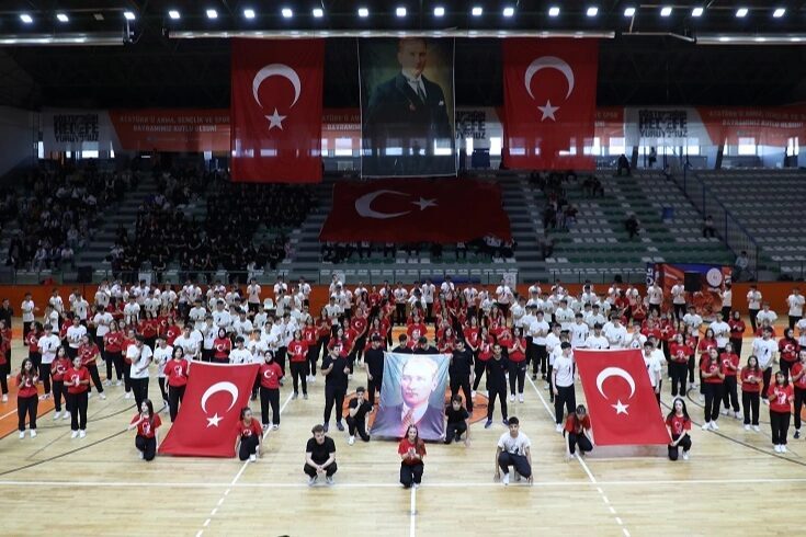 Bursa'nın İnegöl ilçesinde 19 Mayıs Atatürk’ü Anma, Gençlik ve Spor