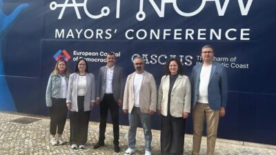 Denizli Büyükşehir Belediye Başkanı Nuri Çavuşoğlu, Portekiz'in Cascais kentinde düzenlenen