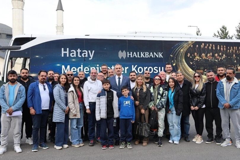 Ağrı-Hatay kardeşliği büyüyor Hatay Medeniyetler Korosu, Kars ve Iğdır konserlerinin ardından Ağrı Valisi