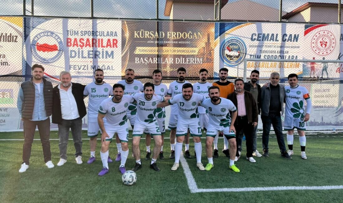 Ağrı Şeker Spor, Burhan Gökçe’nin hat-trickiyle kazandı Ağrı'da AKSA Doğalgaz 15. Kurumlar Arası Futbol Ligi’nde günün dikkat