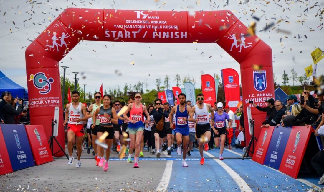 Ankara Büyükşehir Belediyesi’nin ATA Çiftliği’nde düzenlediği Geleneksel Ankara Yarı Maratonu