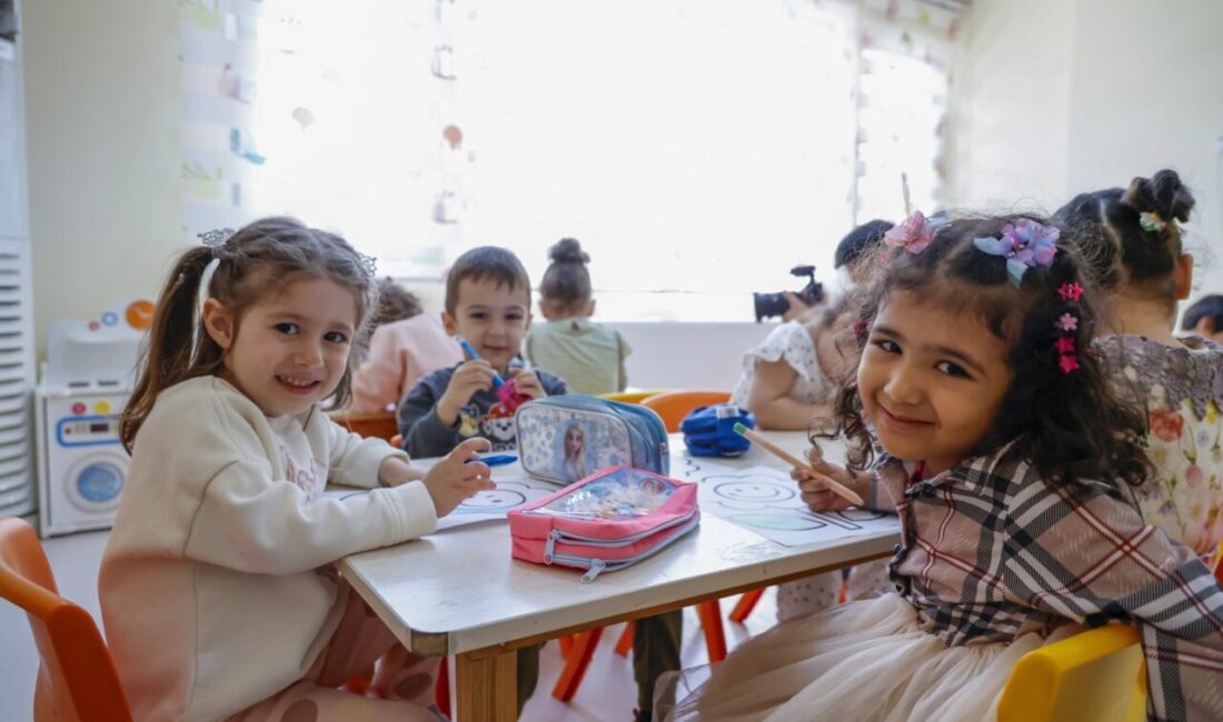 Antalya Büyükşehir Belediyesi Başkan Vekili Büşra Özdemir, Büyükşehir kreşlerinde eğitim