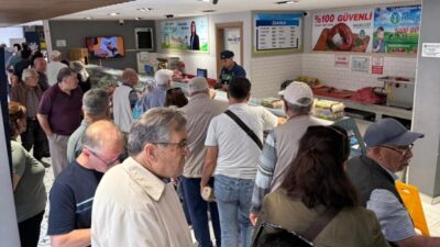 Aydın Büyükşehir Belediyesi’nin Halk Ege Et şubelerinde Kurban Bayramı öncesi