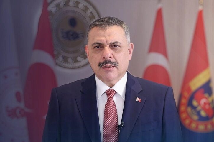 Bakan Çiftçi’den bayram dönüşü uyarısı: Yolunuz açık dönüşünüz huzurlu olsun İçişleri Bakanı Mustafa Çiftçi, bayram dönüş yolculukları öncesinde sürücülere trafik