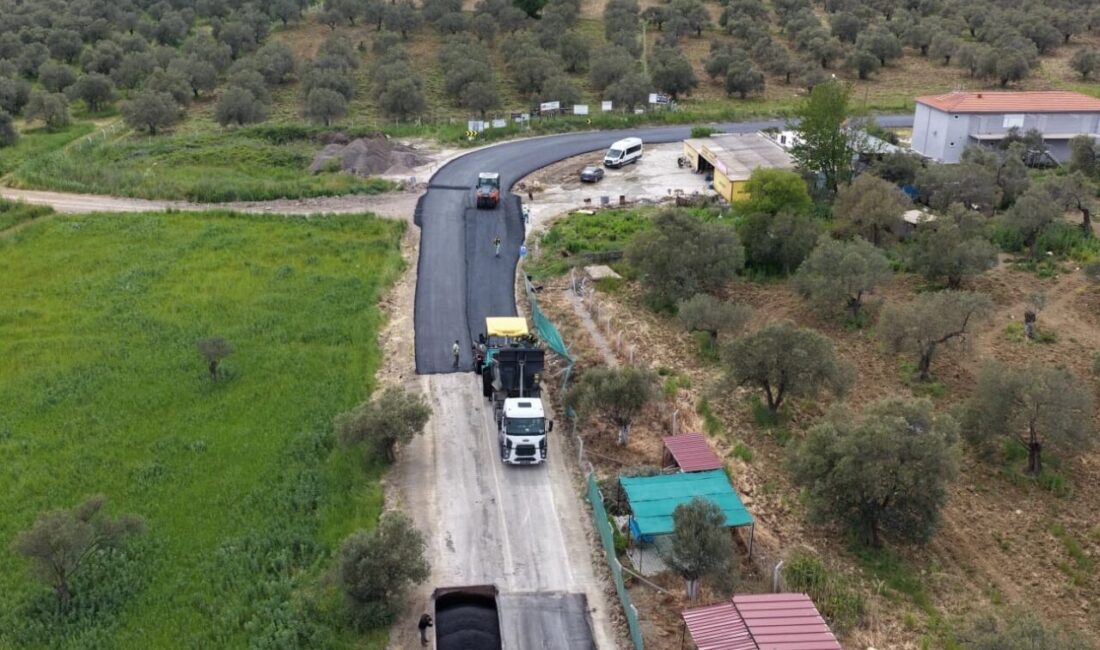 Balıkesir Büyükşehir Belediye Başkanı Ahmet Akın, Gömeç’te yazın yaklaşık 100