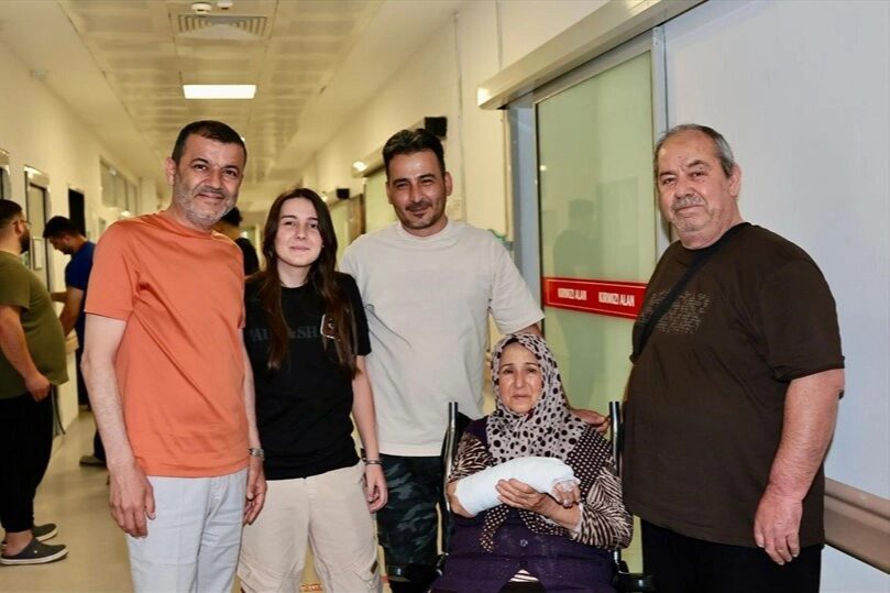 Başkan Çavuşoğlu’ndan mesaideki personel ve hastalara ziyaret Denizli Büyükşehir Belediye Başkanı Bülent Nuri Çavuşoğlu, Kurban Bayramı’nın birinci