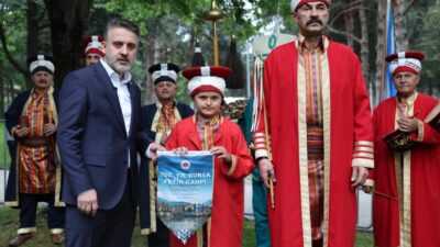 Bursa’nın fethinin 700. yılı etkinlikleri kapsamında düzenlenen Fetih Kampı, yüzlerce