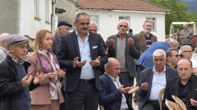 Bilecik’in Pazaryeri ilçesine bağlı Beşikli Mahallesi’nde düzenlenen geleneksel Hıdırellez ve