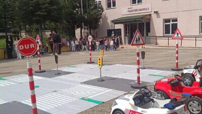 Bilecik’in Pazaryeri ilçesinde geleceğin bilinçli sürücüleri ve duyarlı yayalarını yetiştirmek