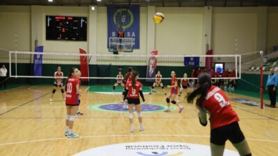 Her yaştan vatandaşı sporla buluşturmak için çalışmalarını sürdüren Bursa Büyükşehir